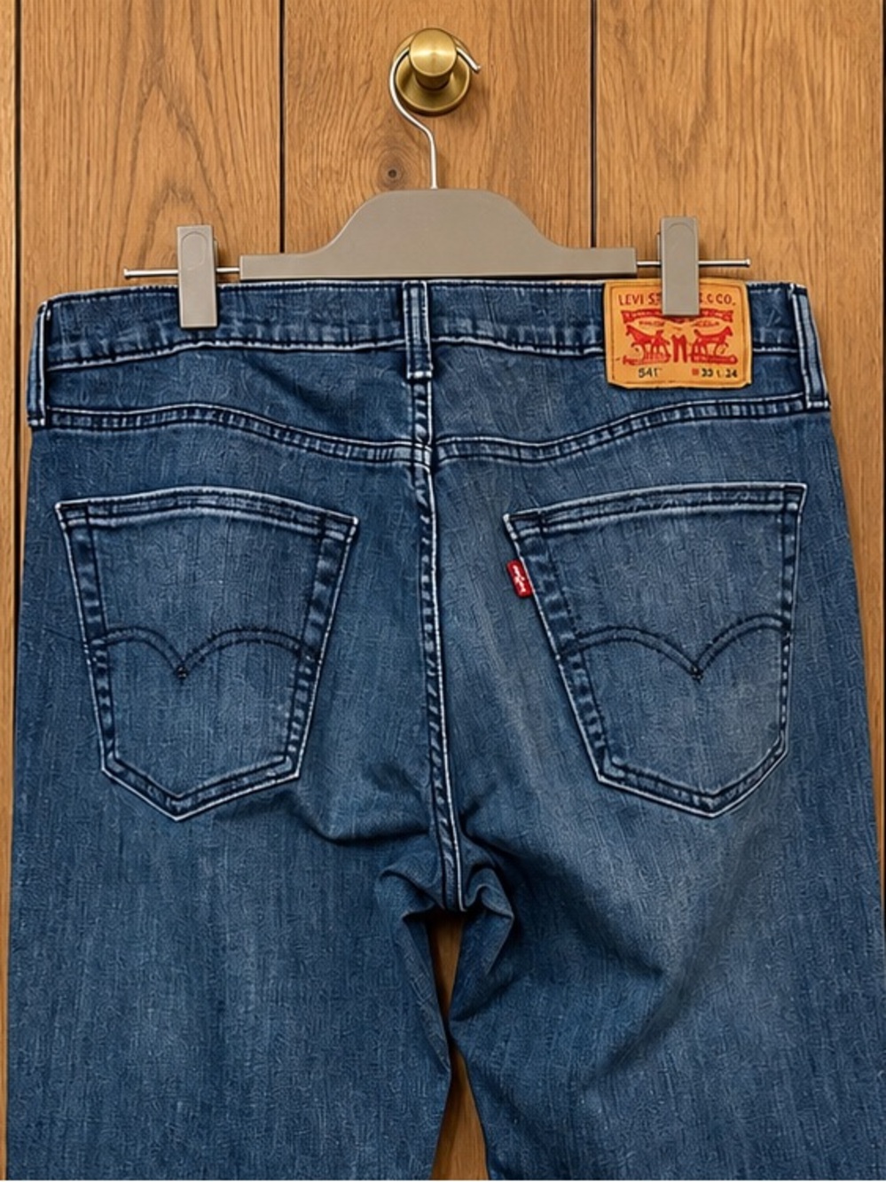 Levi’s 541 Athletic Taper Jeans Men’s 33x34 Dark Wash Denim Like New